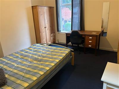 Picture 4